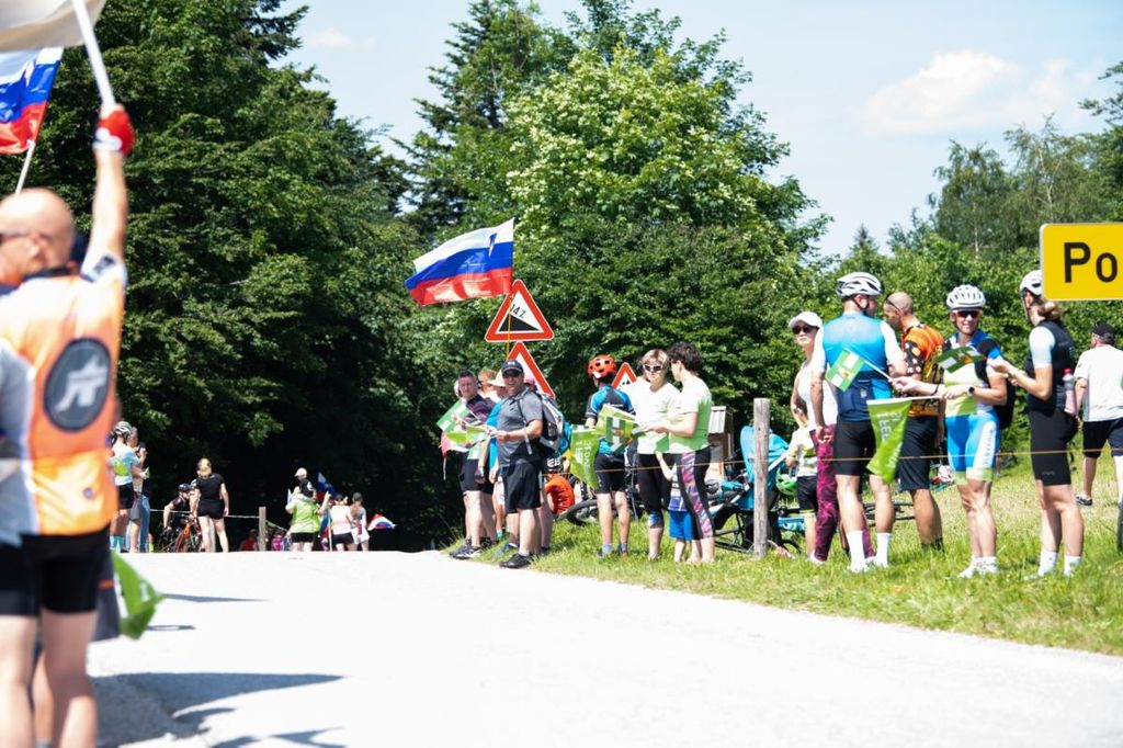 V občini Luče smo začutili dirko Po Sloveniji na vrhu vzpona na prelaz Volovljek