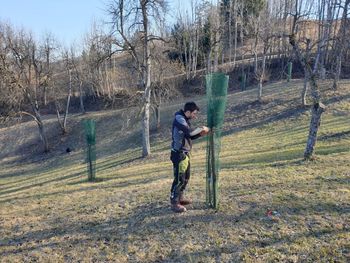 Vas zanima obrezovanje sadnega drevja? Delavnica je ta petek na Marinčevem Griču.