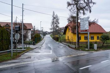 Popolna zapora ceste v Šentvidu pri Stični (HŠ 21-41)